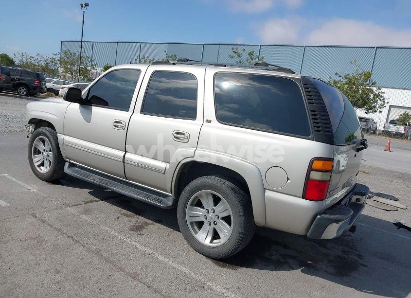 Photo 3 of 2004 Chevrolet Tahoe LT (VIN 1GNEC13T24R153092)