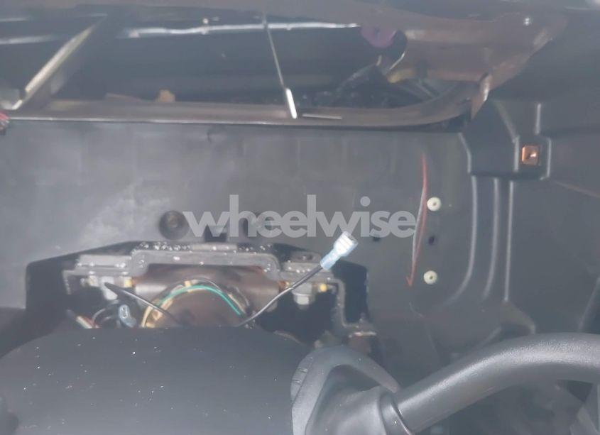 Photo 14 of 2004 Chevrolet Tahoe LT (VIN 1GNEC13T24R186187)