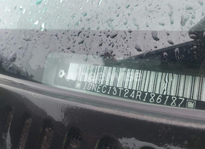 Photo 9 of 2004 Chevrolet Tahoe LT (VIN 1GNEC13T24R186187)