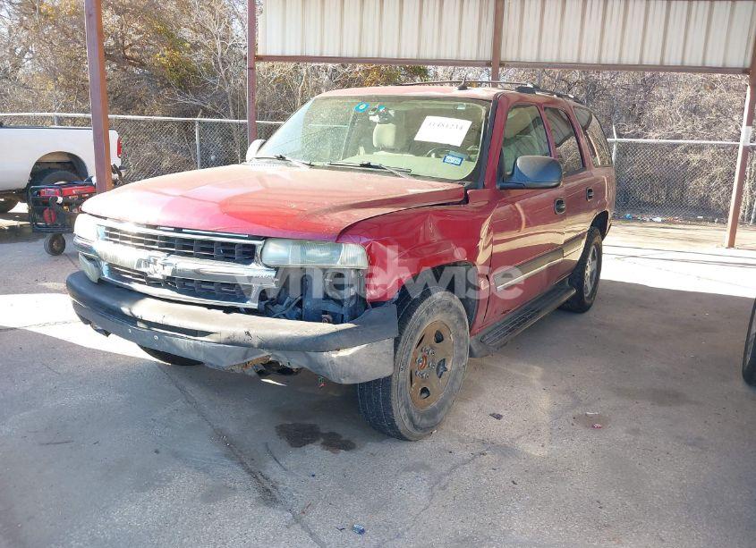 Photo 2 of 2005 Chevrolet Tahoe LS (VIN 1GNEC13T25R101835)
