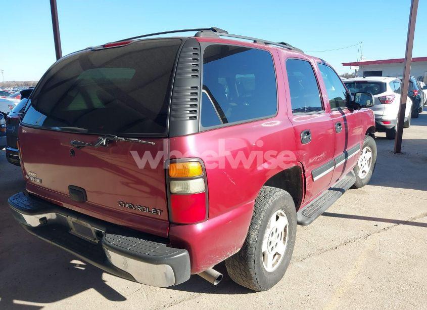 Photo 4 of 2005 Chevrolet Tahoe LS (VIN 1GNEC13T25R101835)