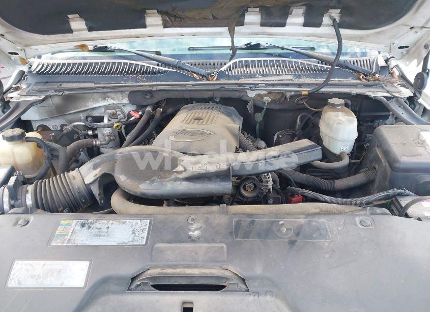 Photo 10 of 2005 Chevrolet Tahoe LS (VIN 1GNEC13T25R221733)