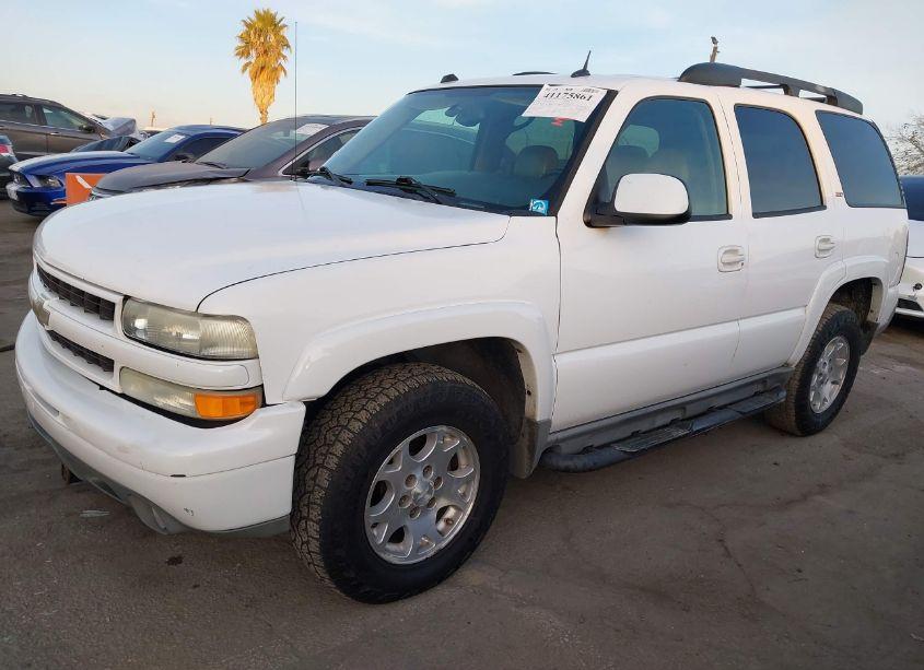 Photo 2 of 2005 Chevrolet Tahoe Z71 (VIN 1GNEC13T25R262850)
