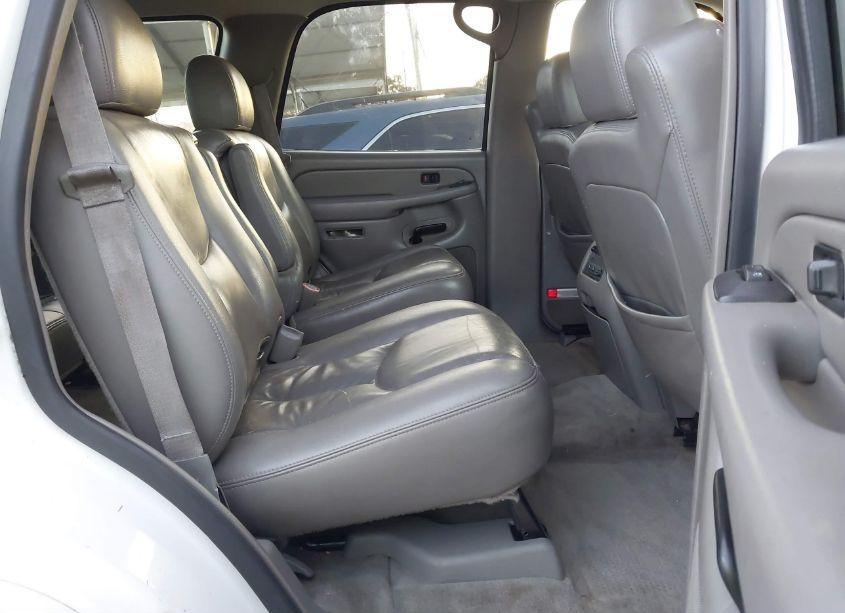 Photo 8 of 2005 Chevrolet Tahoe Z71 (VIN 1GNEC13T25R262850)