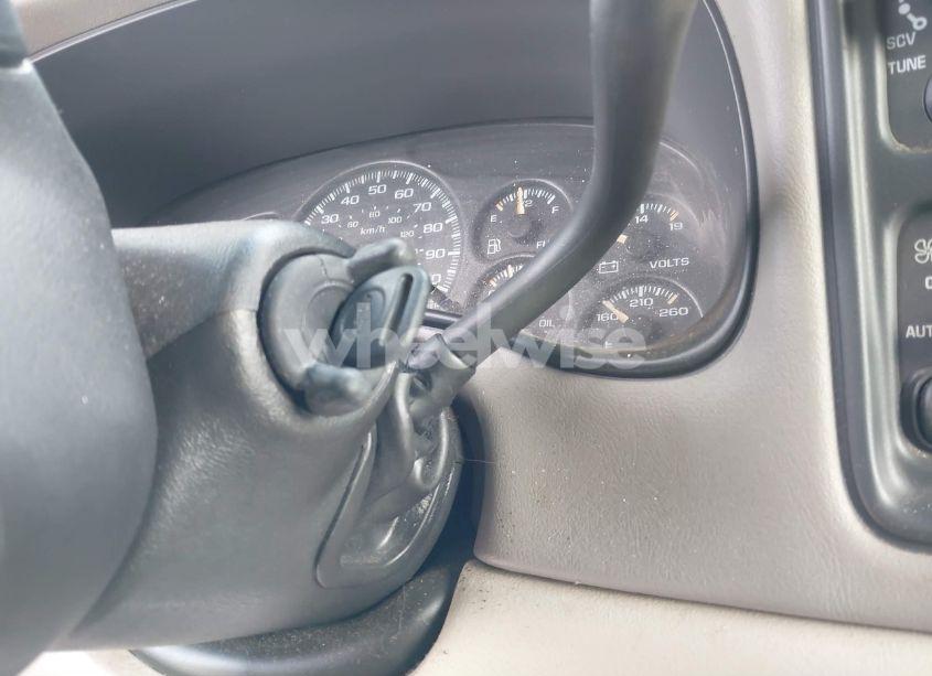 Photo 11 of 2000 Chevrolet Tahoe ALL NEW LT (VIN 1GNEC13T2YJ107752)