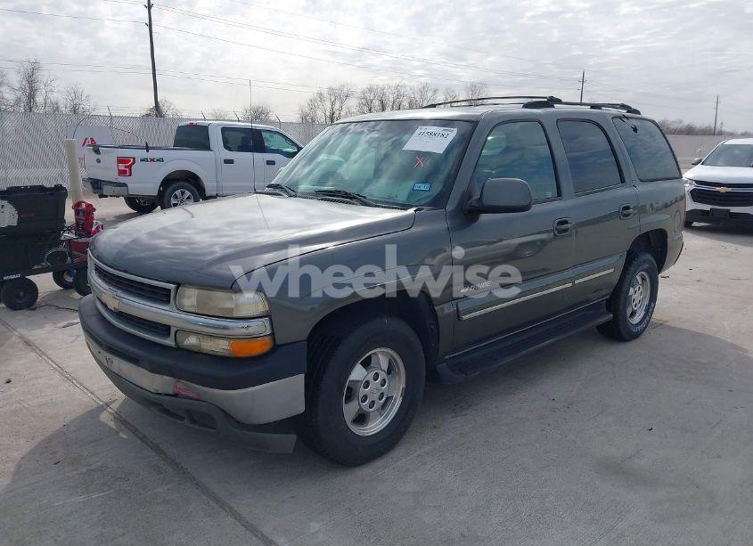 Photo 2 of 2000 Chevrolet Tahoe ALL NEW LT (VIN 1GNEC13T2YJ107752)