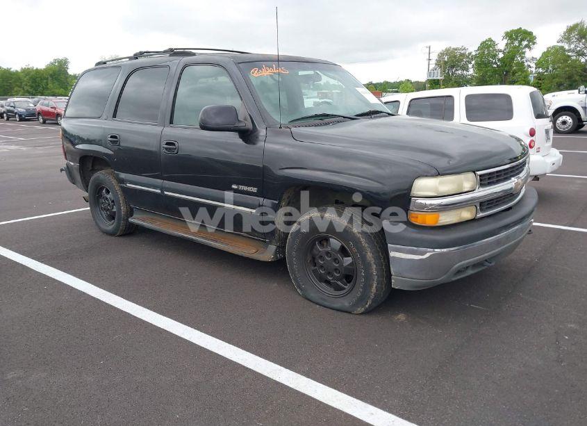 2001 Chevrolet Tahoe LT (VIN 1GNEC13T31J135887) main photo
