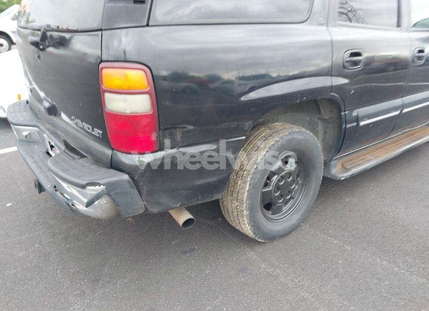 Photo 6 of 2001 Chevrolet Tahoe LT (VIN 1GNEC13T31J135887)