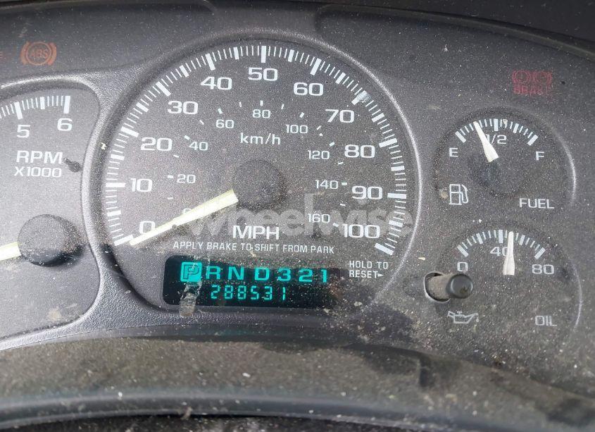 Photo 7 of 2001 Chevrolet Tahoe LT (VIN 1GNEC13T31J135887)