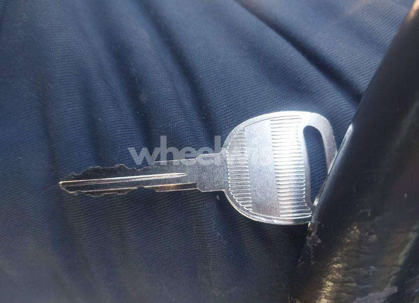 Photo 11 of 2001 Chevrolet Tahoe LT (VIN 1GNEC13T31J187701)