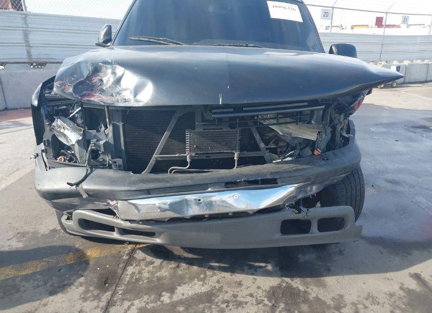 Photo 12 of 2004 Chevrolet Tahoe LT (VIN 1GNEC13T34R242959)