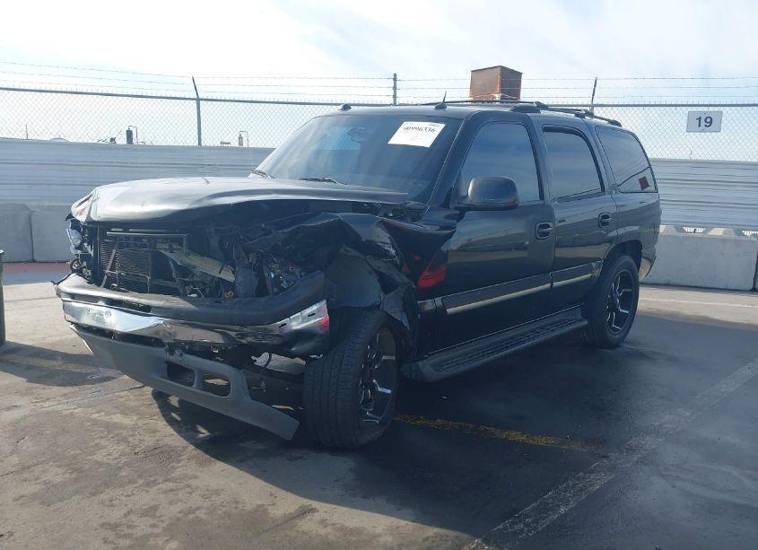 Photo 2 of 2004 Chevrolet Tahoe LT (VIN 1GNEC13T34R242959)
