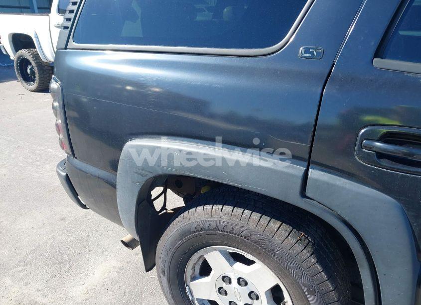 Photo 13 of 2005 Chevrolet Tahoe LT (VIN 1GNEC13T35J149519)