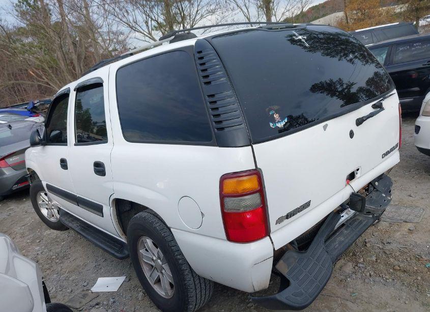 Photo 3 of 2005 Chevrolet Tahoe LS (VIN 1GNEC13T35R159145)