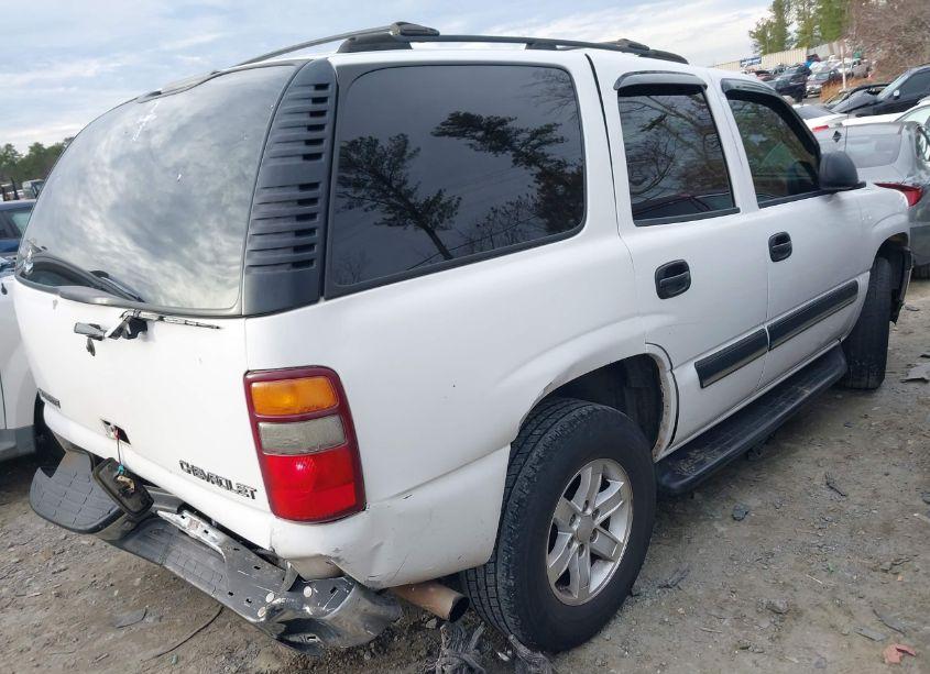 Photo 4 of 2005 Chevrolet Tahoe LS (VIN 1GNEC13T35R159145)
