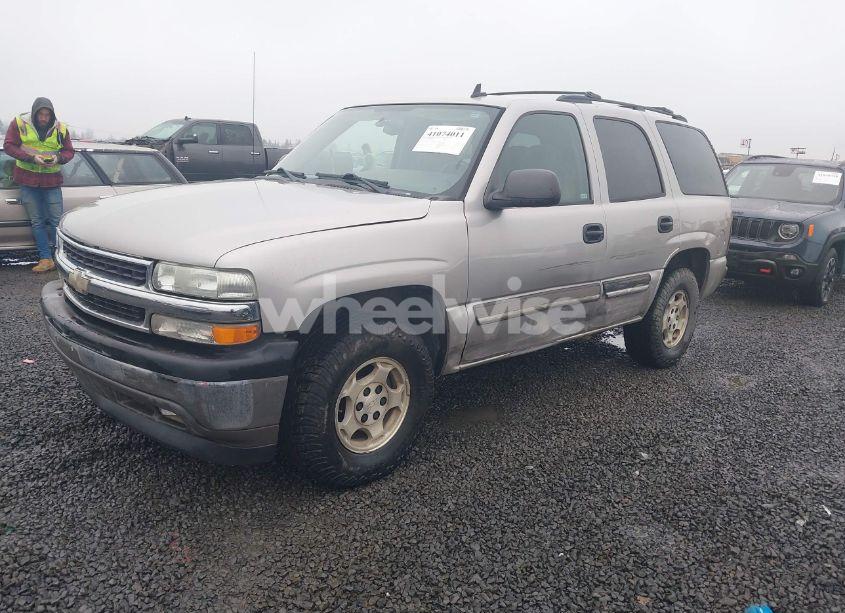 Photo 2 of 2006 Chevrolet Tahoe LS (VIN 1GNEC13T36R116958)