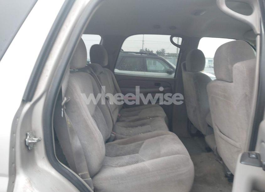 Photo 8 of 2006 Chevrolet Tahoe LS (VIN 1GNEC13T36R116958)