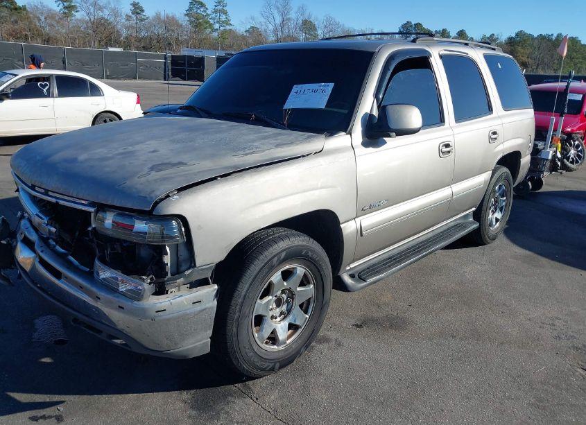 Photo 2 of 2001 Chevrolet Tahoe LT (VIN 1GNEC13T41R158905)