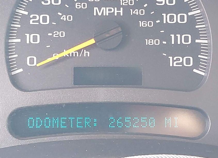 Photo 16 of 2003 Chevrolet Tahoe LT (VIN 1GNEC13T43R118455)