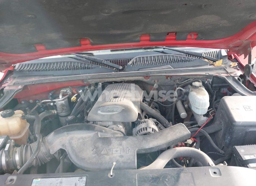 Photo 10 of 2004 Chevrolet Tahoe LS (VIN 1GNEC13T44R216290)