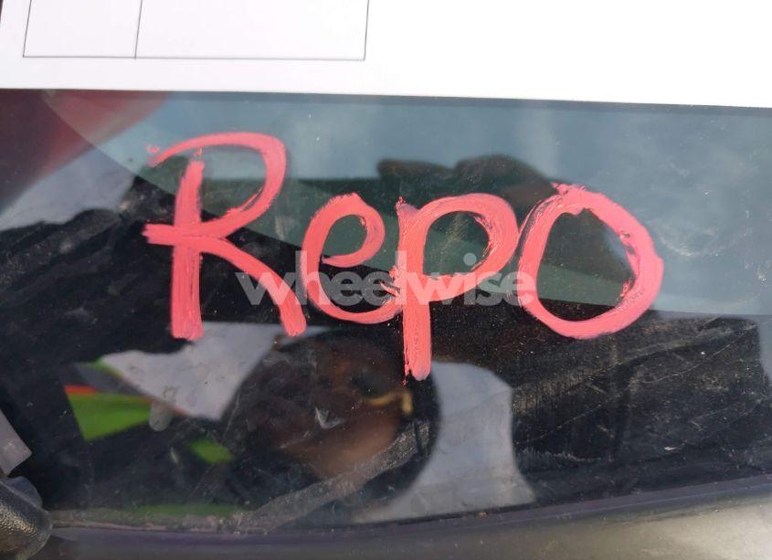 Photo 6 of 2004 Chevrolet Tahoe LS (VIN 1GNEC13T44R216290)