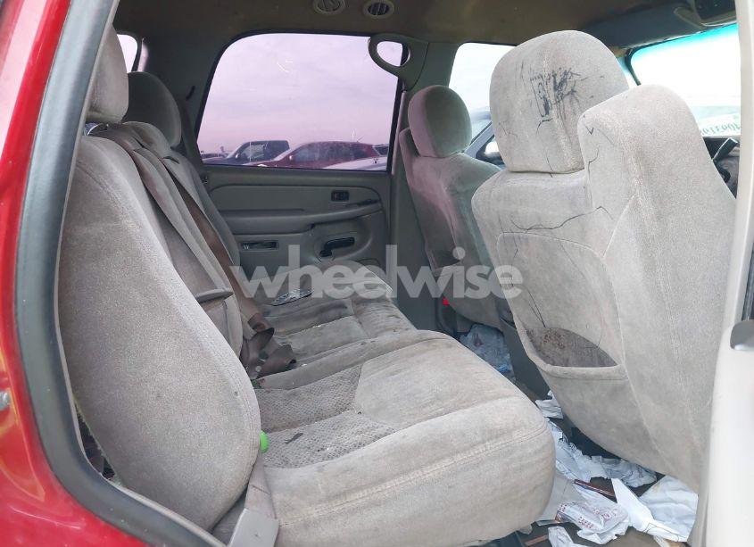 Photo 8 of 2004 Chevrolet Tahoe LS (VIN 1GNEC13T44R216290)