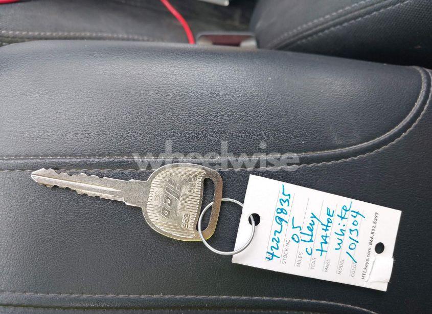 Photo 11 of 2005 Chevrolet Tahoe LT (VIN 1GNEC13T45R101304)