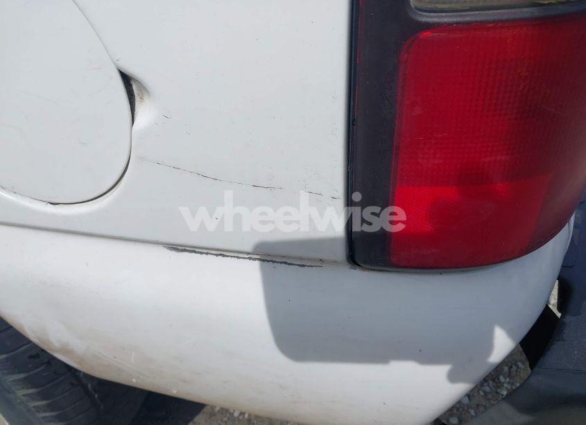 Photo 13 of 2005 Chevrolet Tahoe LT (VIN 1GNEC13T45R101304)