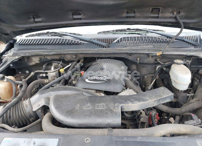 Photo 10 of 2005 Chevrolet Tahoe LT (VIN 1GNEC13T45R181817)