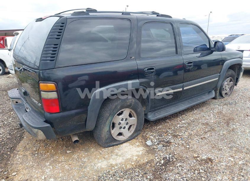 Photo 4 of 2005 Chevrolet Tahoe LT (VIN 1GNEC13T45R181817)