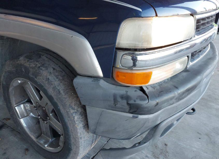 Photo 6 of 2001 Chevrolet Tahoe LT (VIN 1GNEC13T51J163271)