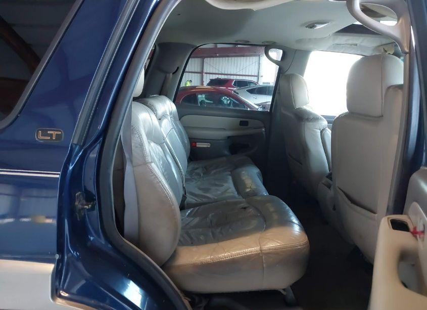 Photo 8 of 2001 Chevrolet Tahoe LT (VIN 1GNEC13T51J163271)