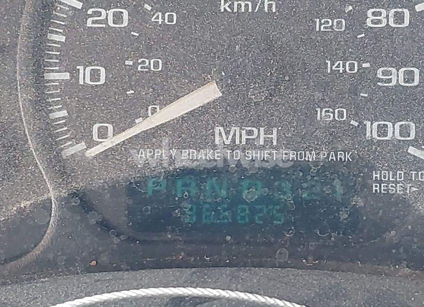 Photo 16 of 2001 Chevrolet Tahoe LS (VIN 1GNEC13T51J264911)