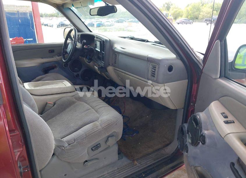 Photo 5 of 2001 Chevrolet Tahoe LS (VIN 1GNEC13T51J264911)