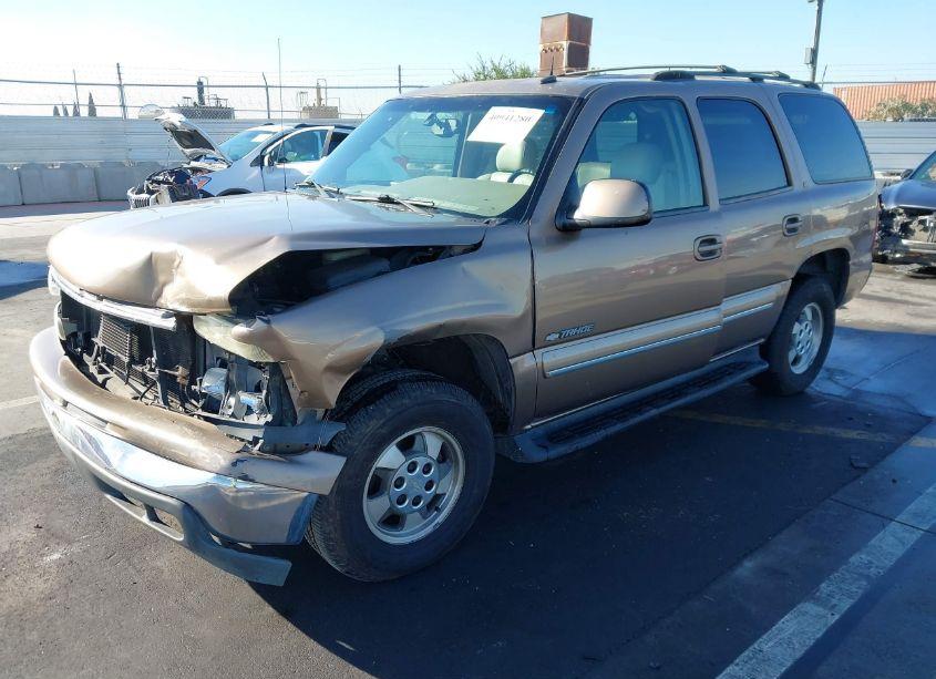 Photo 2 of 2003 Chevrolet Tahoe LT (VIN 1GNEC13T53R139198)
