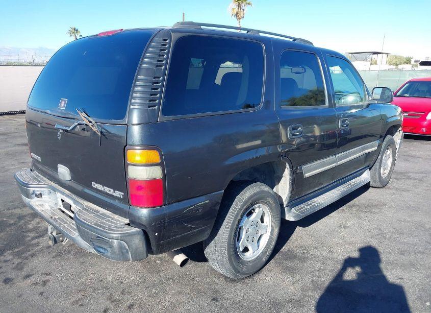 Photo 4 of 2005 Chevrolet Tahoe LS (VIN 1GNEC13T55R119357)