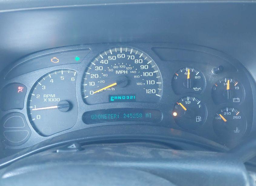 Photo 7 of 2005 Chevrolet Tahoe LS (VIN 1GNEC13T55R119357)