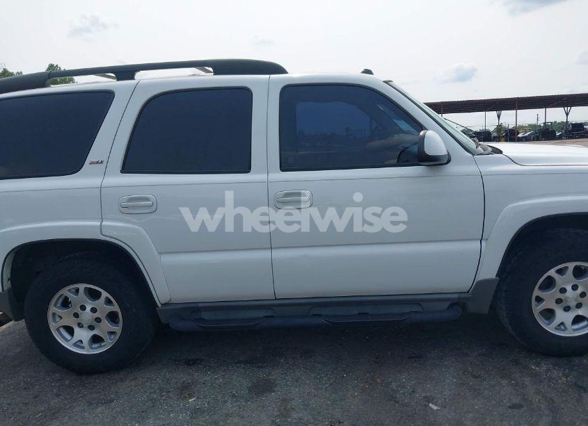 Photo 13 of 2005 Chevrolet Tahoe Z71 (VIN 1GNEC13T55R229552)