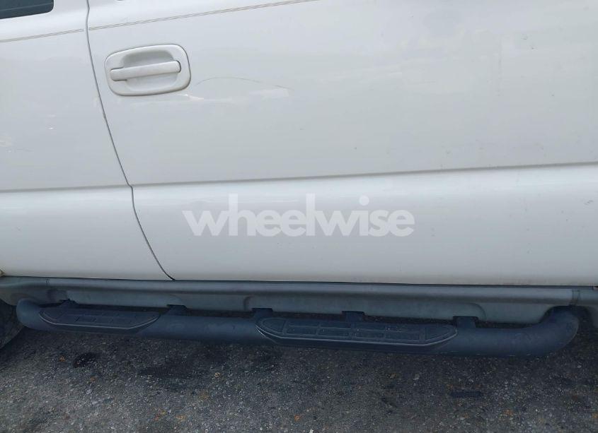 Photo 18 of 2005 Chevrolet Tahoe Z71 (VIN 1GNEC13T55R229552)