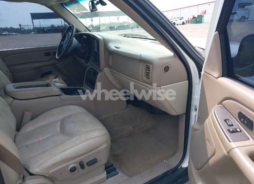 Photo 5 of 2005 Chevrolet Tahoe Z71 (VIN 1GNEC13T55R229552)