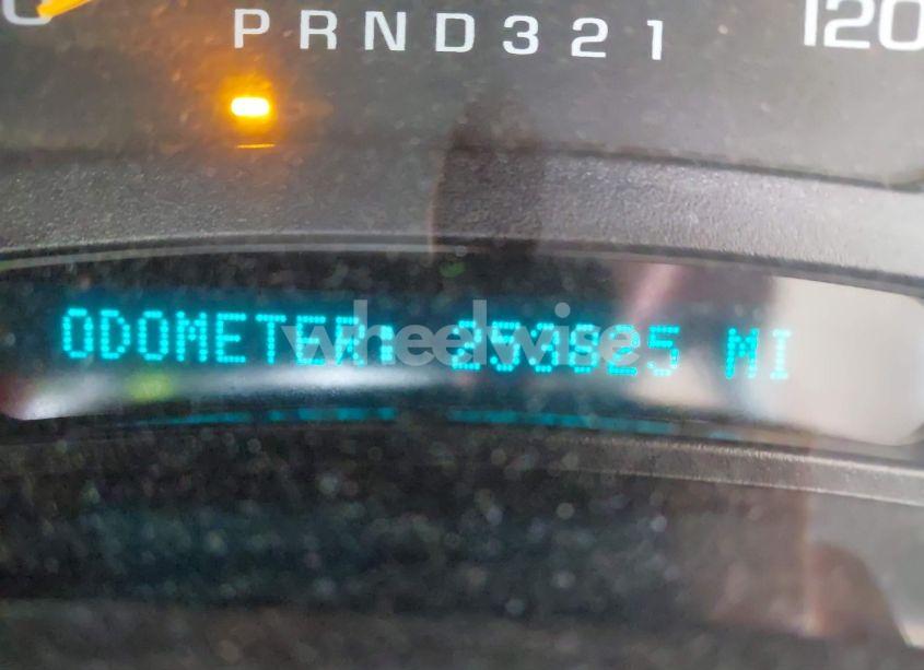 Photo 15 of 2006 Chevrolet Tahoe LS (VIN 1GNEC13T56J113168)