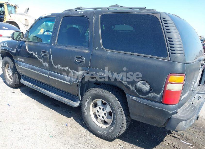 Photo 3 of 2000 Chevrolet Tahoe ALL NEW LS (VIN 1GNEC13T5YJ158744)