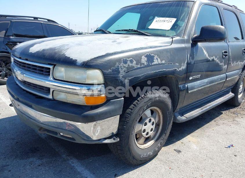 Photo 6 of 2000 Chevrolet Tahoe ALL NEW LS (VIN 1GNEC13T5YJ158744)