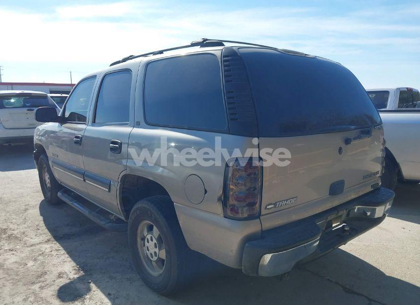 Photo 3 of 2001 Chevrolet Tahoe LS (VIN 1GNEC13T61R208266)