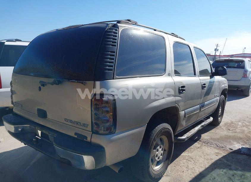 Photo 4 of 2001 Chevrolet Tahoe LS (VIN 1GNEC13T61R208266)