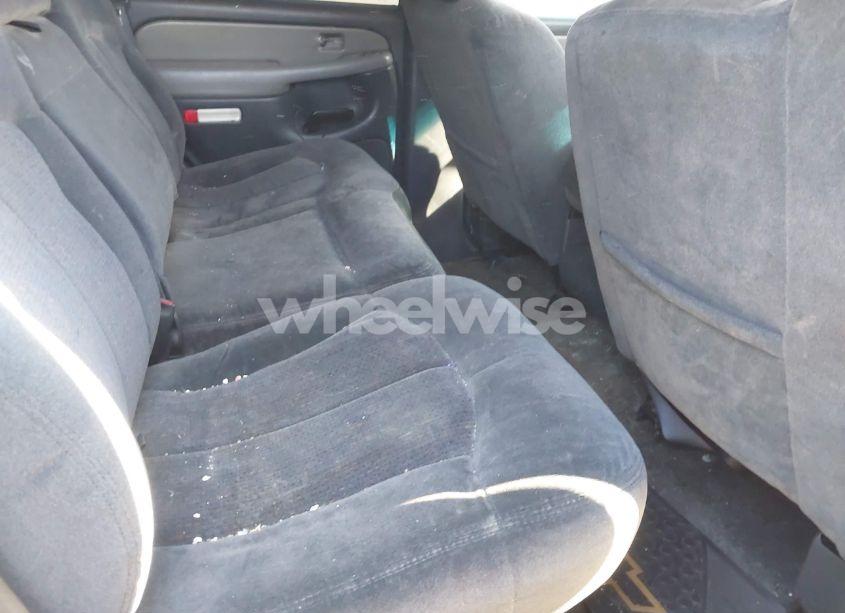 Photo 8 of 2001 Chevrolet Tahoe LS (VIN 1GNEC13T61R208266)