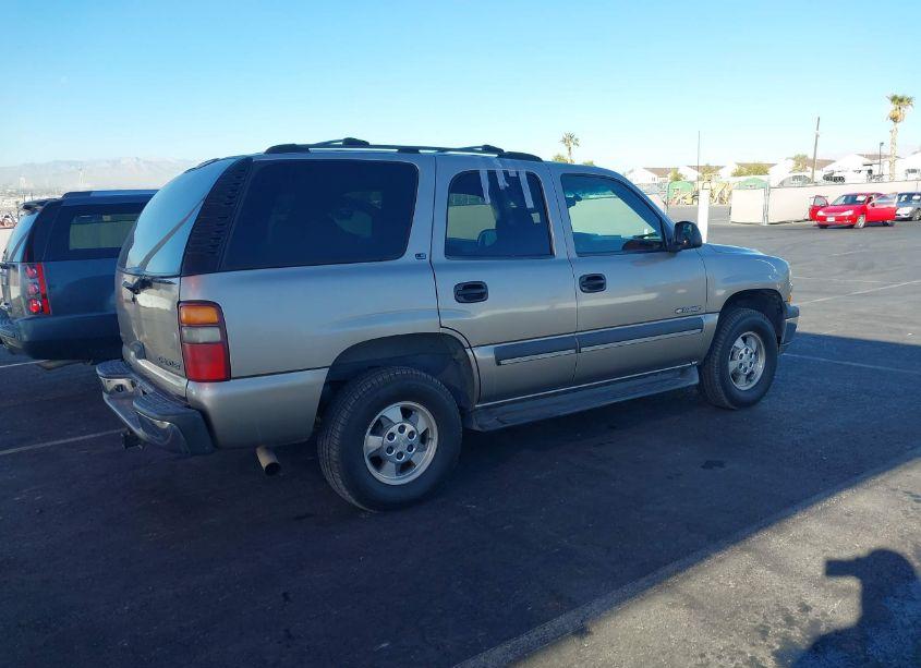 Photo 4 of 2002 Chevrolet Tahoe LS (VIN 1GNEC13T62R315321)