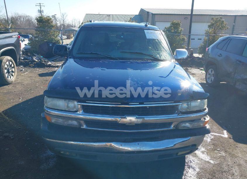 Photo 12 of 2003 Chevrolet Tahoe LS (VIN 1GNEC13T63R133555)