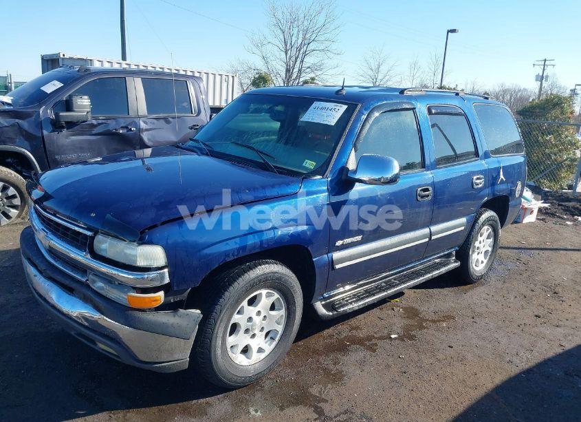 Photo 2 of 2003 Chevrolet Tahoe LS (VIN 1GNEC13T63R133555)