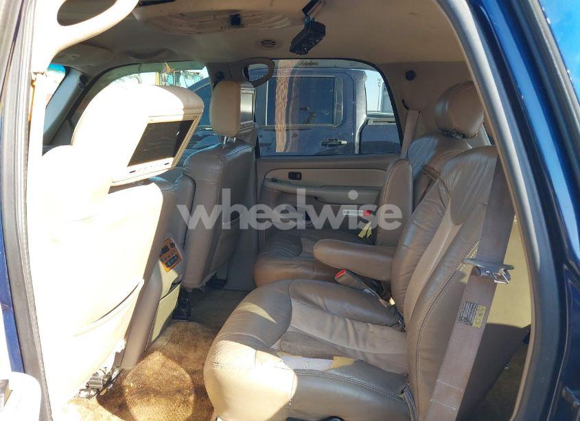 Photo 8 of 2003 Chevrolet Tahoe LS (VIN 1GNEC13T63R133555)